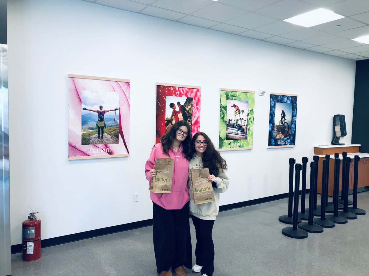 Freshens's tweet photo. 🎉Exciting News, Penn State Fam! Our new store is officially OPEN! ✨ Come join the celebration and explore our variety of dining choices just for YOU! 💙 
#NittanyNation #CollegeDining #HealthyEating https://t.co/XYp30KoVCo