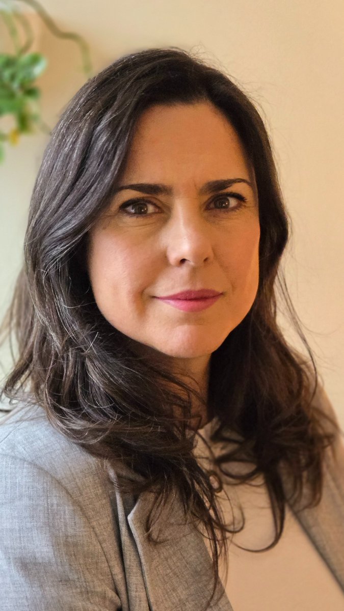 cusm_muhc's tweet photo. Au CUSM, plus de 70 psychologues aident les patients des sites adultes et pédiatriques. À l'occasion de la célébration du Mois de la #psychologie en février, découvrons quelques informations importantes à leur sujet !

🔹 Les psychologues du CUSM contribuent au Programme de transition consultation-liaison et à la Clinique de psychologie pédiatrique
🔹 Nos psychologues travaillent d’arrache-pied non seulement dans le cadre de programmes de santé mentale
🔹 Les psychologues comprennent le lien profond qui existe entre la santé mentale et la santé physique
🔹 L’un des principes fondamentaux de la psychologie est la fixation d’objectifs. 
🔹 Les psychologues ont commencé à utiliser la réalité virtuelle pour traiter les phobies et les troubles anxieux
 
Pour en savoir plus :  https://t.co/id1fpzUfAr

***

Here at the MUHC, more than 70 psychologists help patients at both our adult and pediatric sites. Let’s delve into some fun facts about them as we celebrate #PsychologyMonth in February!

🔹 MUHC psychologists contribute to the Bridge Program and the Pediatric Psychology Clinic
🔹 Our psychologists are hard at work not just in mental health programs
🔹 Psychologists understand the deep connection between mental health and physical health 
🔹 Psychologists have begun using virtual reality for treating phobias and anxiety disorders
🔹 A core principle of psychology is goal setting

To learn more: https://t.co/B44LNueyDE