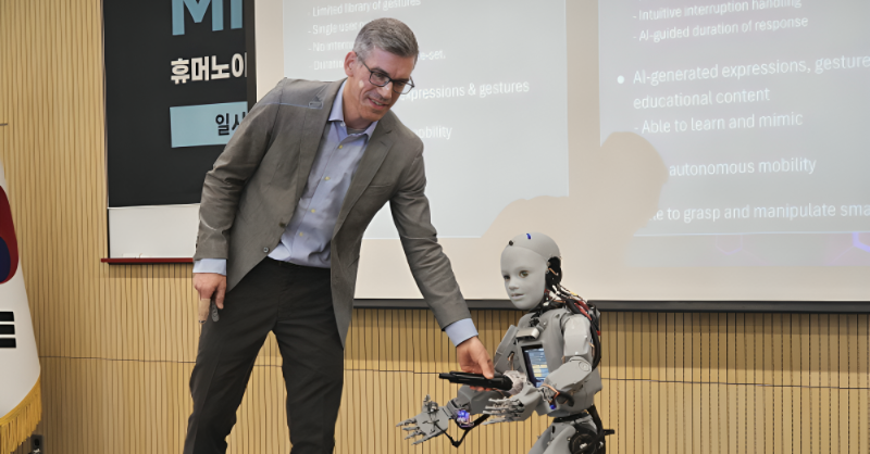 SingularityNET's tweet photo. We are excited to announce that @MindChildren_AI has signed a commercial agreement with AIMindbot in preparation for the mass production of the Mindbot humanoid robot in South Korea in 2026.

Learn more and read a statement from Mind Children CEO, Chris Kudla: