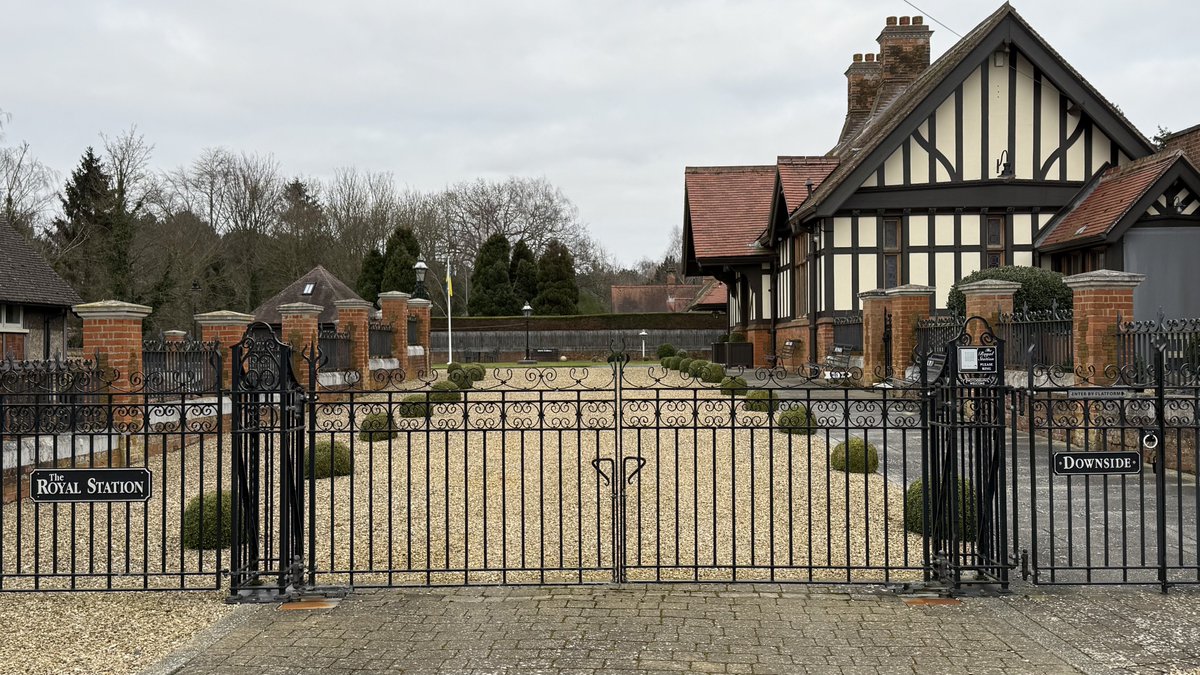 Phil 🇬🇧🏳️‍🌈 tweet media