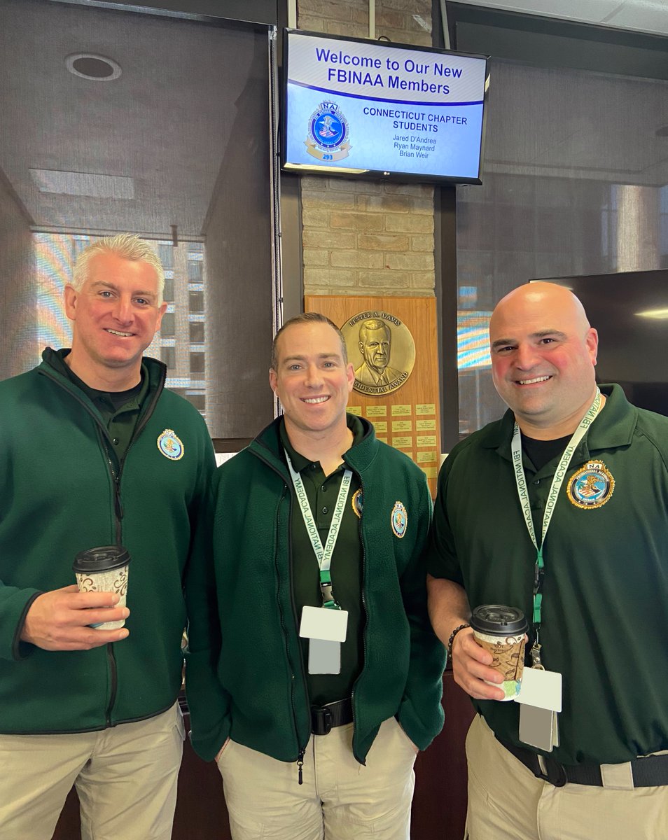 FBINAAQuantico's tweet photo. The Connecticut Chapter students stopped by the National Office for a picture, coffee, and snacks! ☕📸 A big thank you to the Connecticut Chapter for sponsoring this week! 🙏 #FBINAA #ConnecticutChapter #ThankYou https://t.co/MEK2wR1U0L