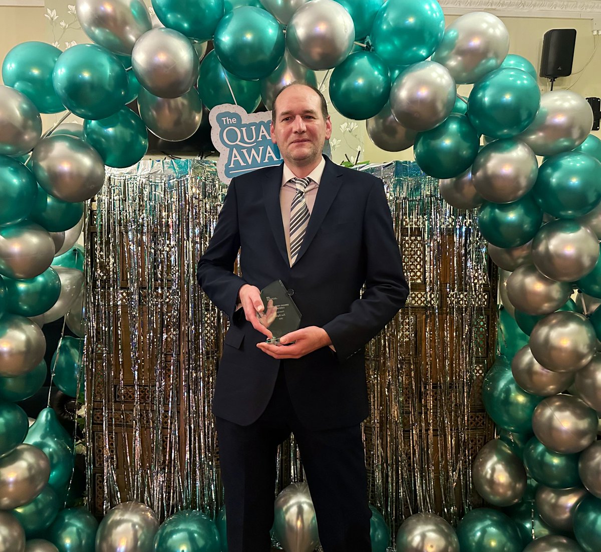 Congrats to Rob Bryan, winner of the Unsung Hero - Corporate Award! 

Rob’s exceptional support, knowledge, and compassion make him an invaluable part of HR. 

Thank you Rob! 🤍

#QualityAwards