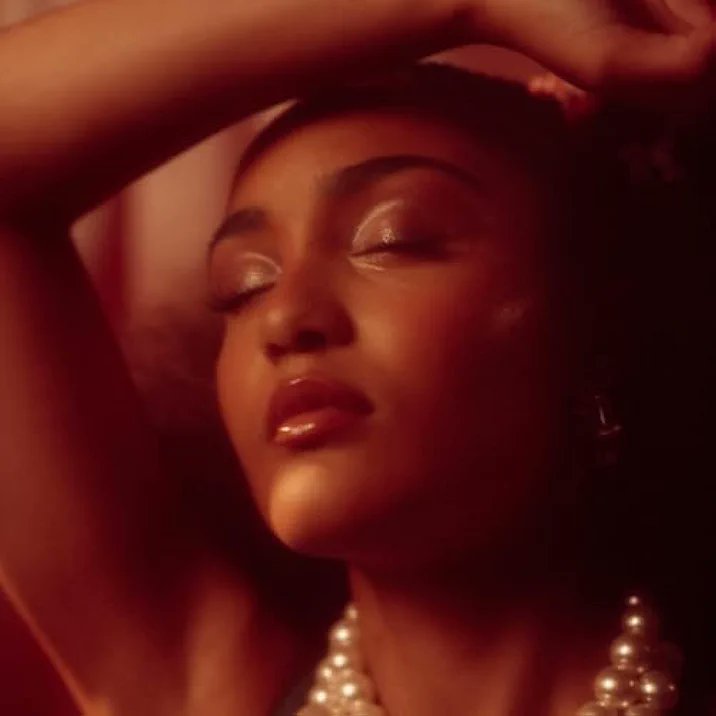 staracreact's tweet photo. 🎶✨ Candice dévoile "Premier pétale", son tout premier EP disponible dès aujourd’hui ! 
🌸💖 8 titres à écouter d'urgence !

🔗https://t.co/UYGWd6IHxn 🥀

#PremierPétale #Candice https://t.co/ZlonaZkKTe