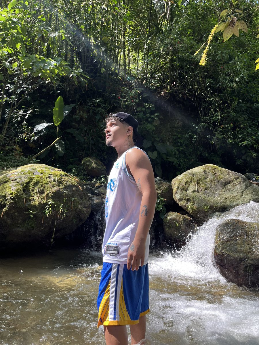 Flamessleo's tweet photo. Día de río ✨✨ https://t.co/Ijm7oiOMJA