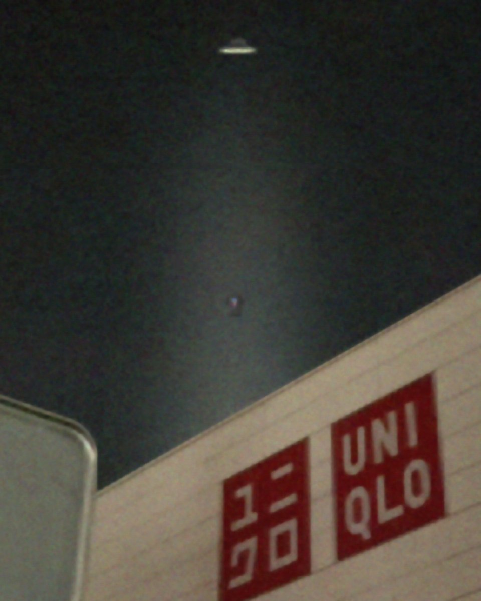 UniqloUSA's tweet image. Check out a new DAN DA DAN graphic tee collection featuring designs from the latest much-talked-about tale of occult battles and adolescence. 
Shop in-stores + online here: bit.ly/40XPcqC