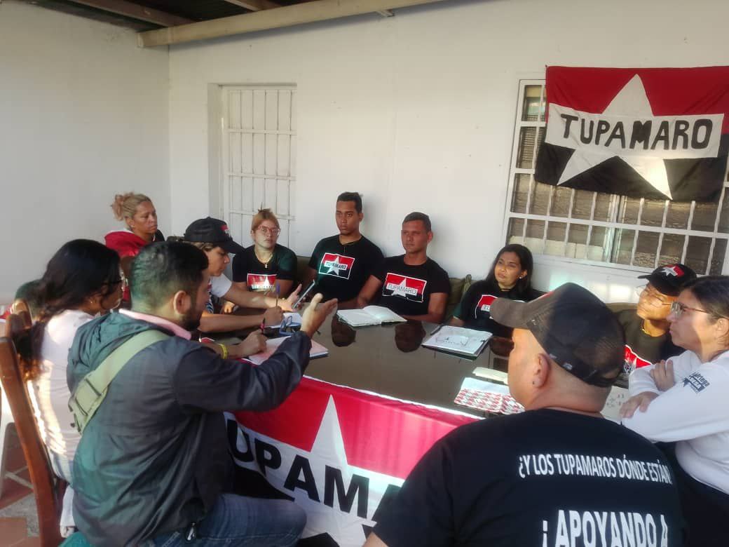 🔴⚫ Desde el Edo. <a href="/CaraboboMrt_2/">Oficial Carabobo Mrt</a>
Mpio. Guacara Alfredo Thomas Resp. Reg. de Propaganda y Comunicación, María Ríos Resp.  Reg. de Formación y Estructura Municipal llevaron a cabo circulo de estudio y también realizaron revisión del 1X+TUPAMARO.

#TupamaroJuróConNicolas