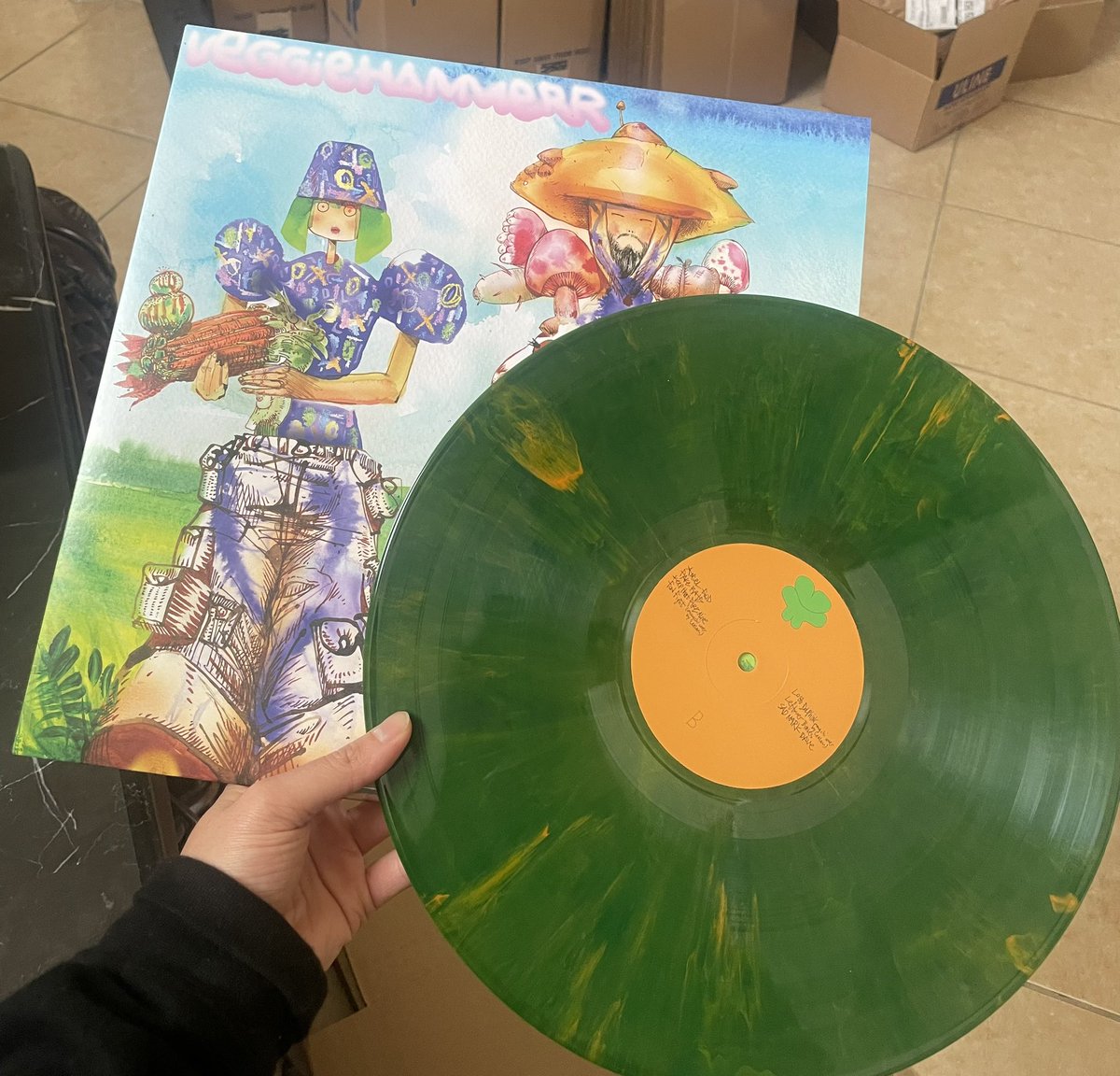 Hand packaging and shipping out my band  <a href="/veggiehammerr/">VeggieHammerr</a> ‘s vinyl now! thank u to everyone who got a vinyl &lt;3

 If u haven’t yet, order one while I ship it out!

veggiehammerr.bandcamp.com/album/veggieha…