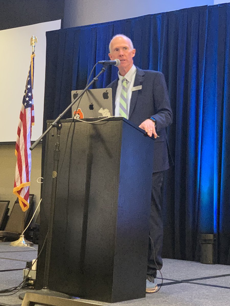 coachsundy's tweet photo. OASSP Conference with 200 of the greatest educational leaders in the state. @OASSP1 @JimWichman https://t.co/10qIWC1RnF
