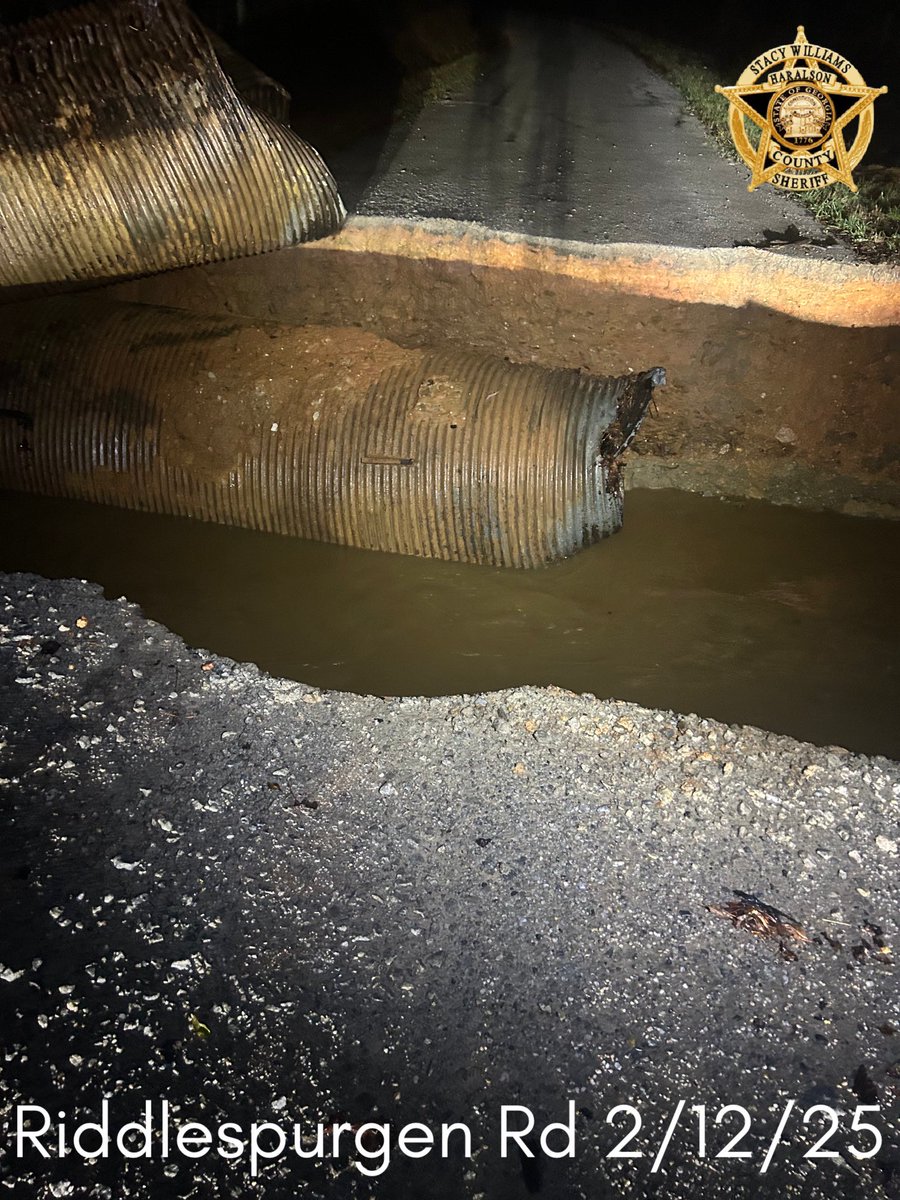 HaralsonSheriff's tweet photo. A reminder, there are still multiple roads closed across the county due to the heavy rains/flooding. 

#ClosedRoads
#HCSO https://t.co/AG03ZCn6eV