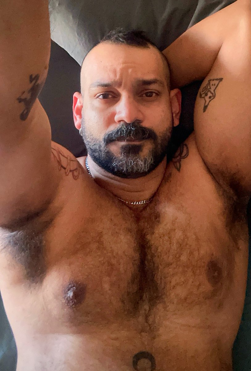 Ocalui's tweet image. And a singlet