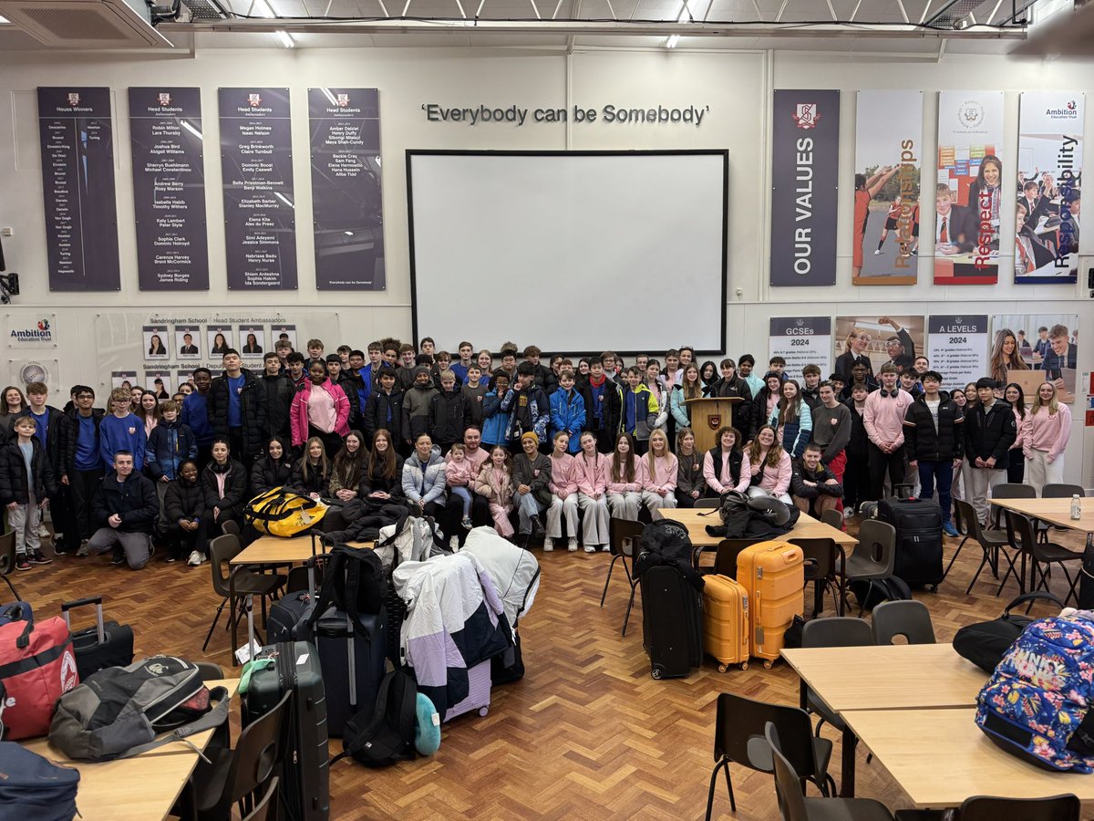 SandSkiTrip tweet media