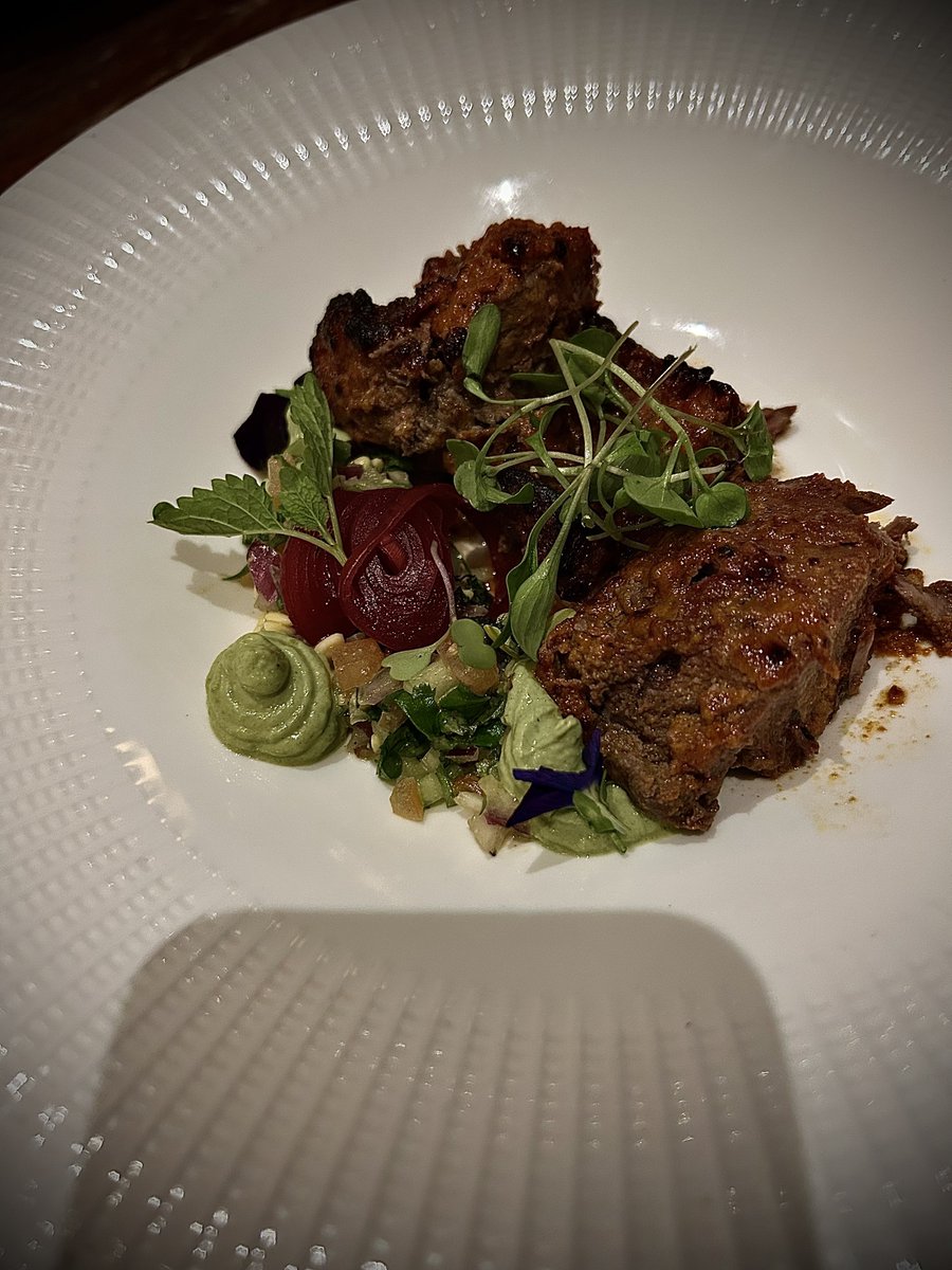 lewi0308's tweet photo. #Lasan you didn’t disappoint 👏🏼👏🏼👏🏼
Starter: Bihari Beef Kabab
Free-range beef tender, roasted in a tandoor, served with lentil salad and mint coriander chutney.
Main: Monkfish Johl
Roasted monkfish served with garlic-infused leeks, palak broad beans, and a Kolkatan Jhol sauce. https://t.co/Lr0WCFsxw5