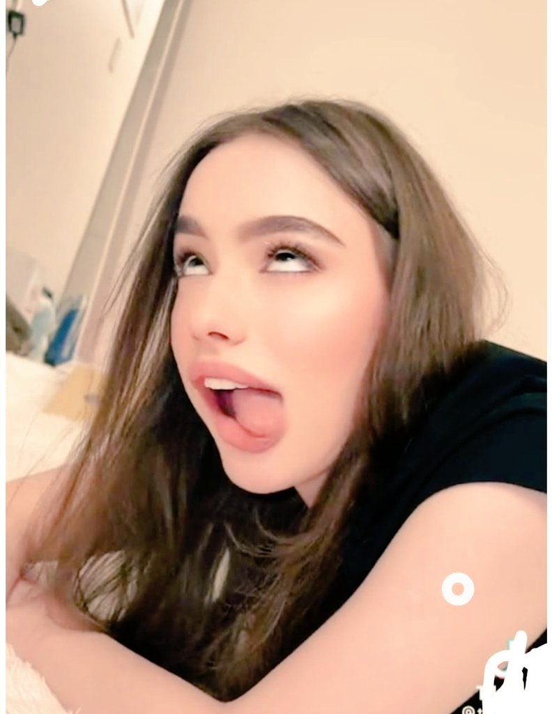 Carolynjhead's tweet photo. Sophie rain new leak 🤧 
SOPHIE RAIN HAS THE BEST BODY ON

SOPHIE RAIN HAS THE BEST BODY ON SOCIAL MEDIA  their minds 🦅

WATCH FULL   VIDEO TWITTER
#Sophierain #SpiderManvideo 
Full Video ⬇️👇
https://t.co/EAqV6rVWnf https://t.co/ZvAQeHBpcB