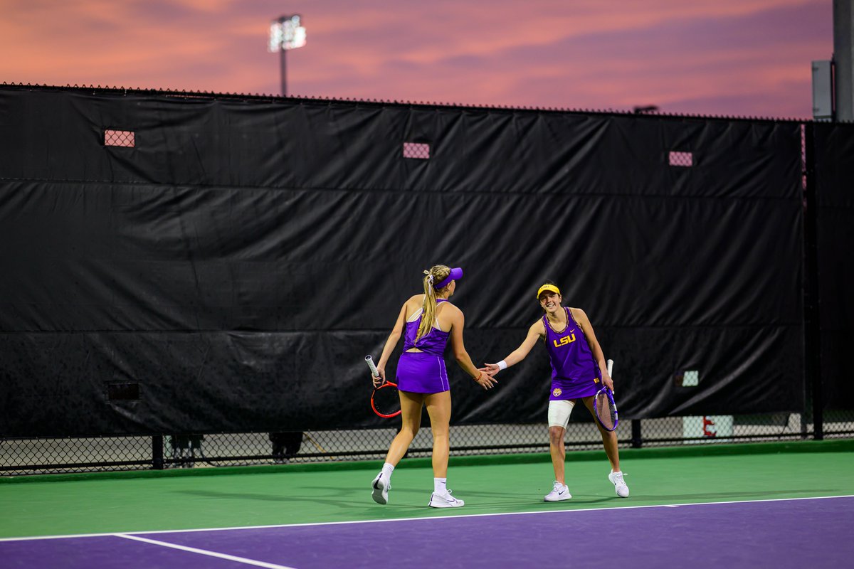 LSUwten's tweet photo. First doubles win on the day!

✅ Erickson/Rivera def. Fantini/Pierce, 6-3 https://t.co/lR92zwMPkz