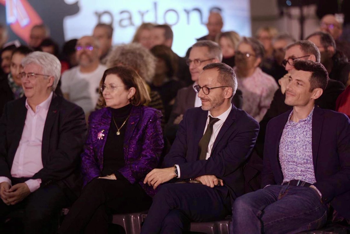Sébastien Vincini (@sebvincini) on Twitter photo 🗣️ Avec <a href="/faureolivier/">Olivier Faure</a> et <a href="/AlixAlcaraz/">Alix Soler-Alcaraz</a> pour cette nouvelle étape de « Notre France, parlons-en ! » à #Carcassonne.
Donner la parole à nos concitoyennes et concitoyens pour entendre et comprendre leurs colères, leurs attentes, leurs espoirs. Des témoignages et échanges précieux ! 🗣️ Avec <a href="/faureolivier/">Olivier Faure</a> et <a href="/AlixAlcaraz/">Alix Soler-Alcaraz</a> pour cette nouvelle étape de « Notre France, parlons-en ! » à #Carcassonne.
Donner la parole à nos concitoyennes et concitoyens pour entendre et comprendre leurs colères, leurs attentes, leurs espoirs. Des témoignages et échanges précieux !