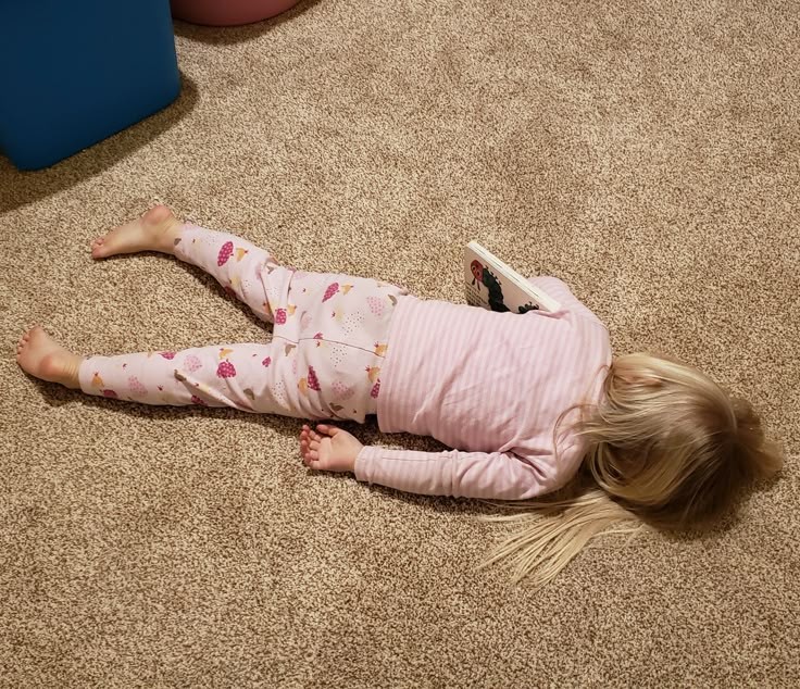 myrasavre's tweet image. o Daniel soltando &quot;cobra kai never dies&quot; foi muito cinema