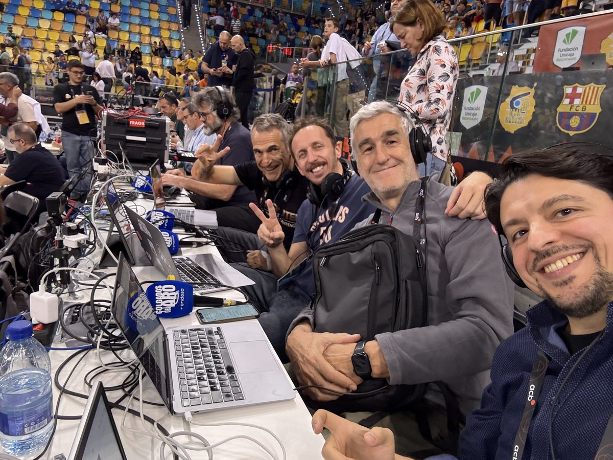 ¡¡¡¡Hemos vuelto!!!!

Estamos en YouTube y Twitch con el Barça-Tenerife