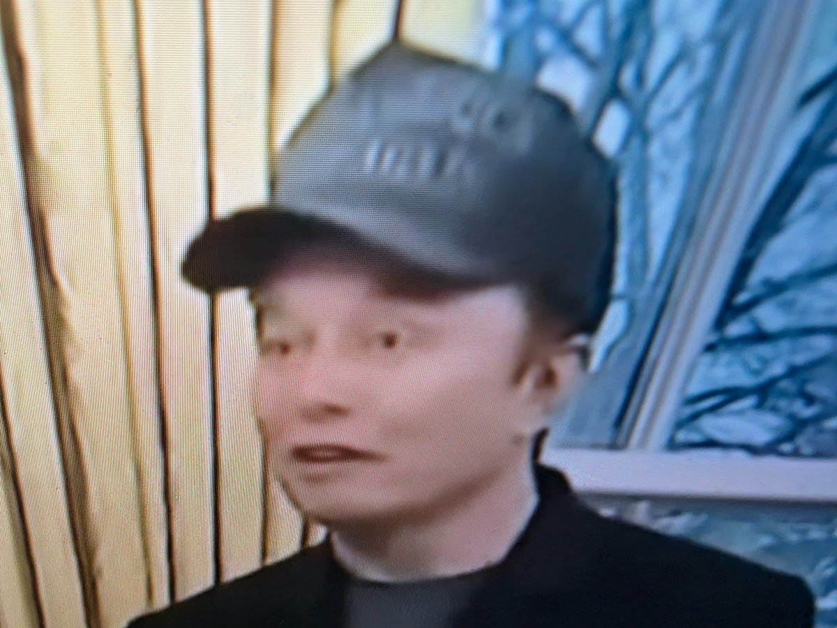 ReubenCooper's tweet photo. @elonmusk are you hiding Mein Kampf under your hat? https://t.co/wefiXAp9lM