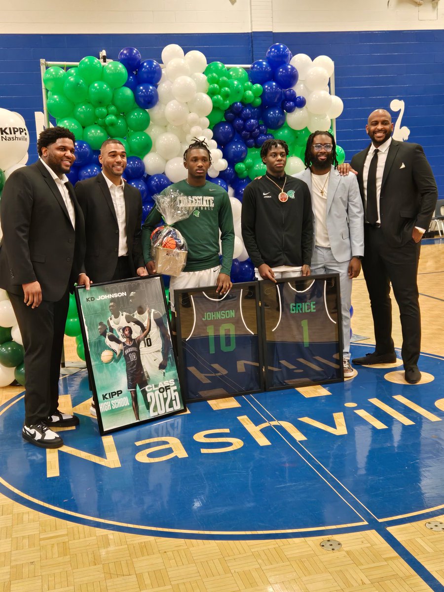 KaDarius07's tweet photo. #seniorNight
#2025 https://t.co/2nJe3NoOMz