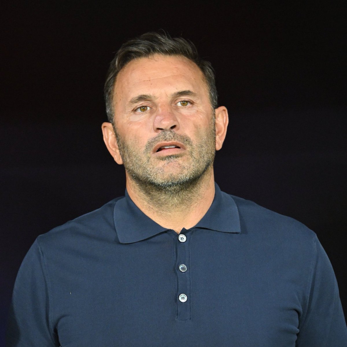 Devre arasında baştan anlaşalım maç sonu penaltı yaptırdı diye Barış Alper'e sallamak falan yok. Bugün işler buraya geldiyse sebebi bellidir. Okan Buruk bu takımın teknik direktörü olduğu sürece bu takım Edirne sınırından ötede başarı kazanamaz.