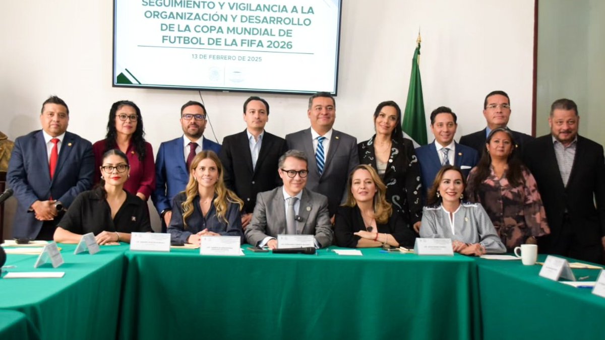 FernandoZarateS's tweet photo. ¡Hoy dimos un gran paso #RumboAlMundial2026!
En el @Congreso_CdMex se instaló la Comisión que le dará seguimiento al evento.

Representamos a la población entera y no a empresas particulares. Por ello, necesitamos garantizar que el mayor beneficiario sean las vecinas y vecinos, nuestras colonias y la ciudad.

Este Mundial debe dejar un legado positivo en obras, infraestructura, seguridad, movilidad, turismo y cultura.

Por eso, vamos a democratizar el turismo también con leyes apropiadas, de ser necesario especiales, para que también Xochimilco, Tlahuac, Milpa Alta luzcan. Hay mucho que presumir.

¡Vamos por un Mundial que sume a la ciudadanía y también vamos por el 6to partido! 
#FZ