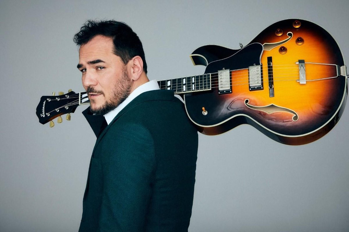 Vendo dos entradas para el concierto de Ismael Serrano el día 21 en Madrid. A 32€ cada una. ¡Interesados daos prisa que me las quitan de las manitas!