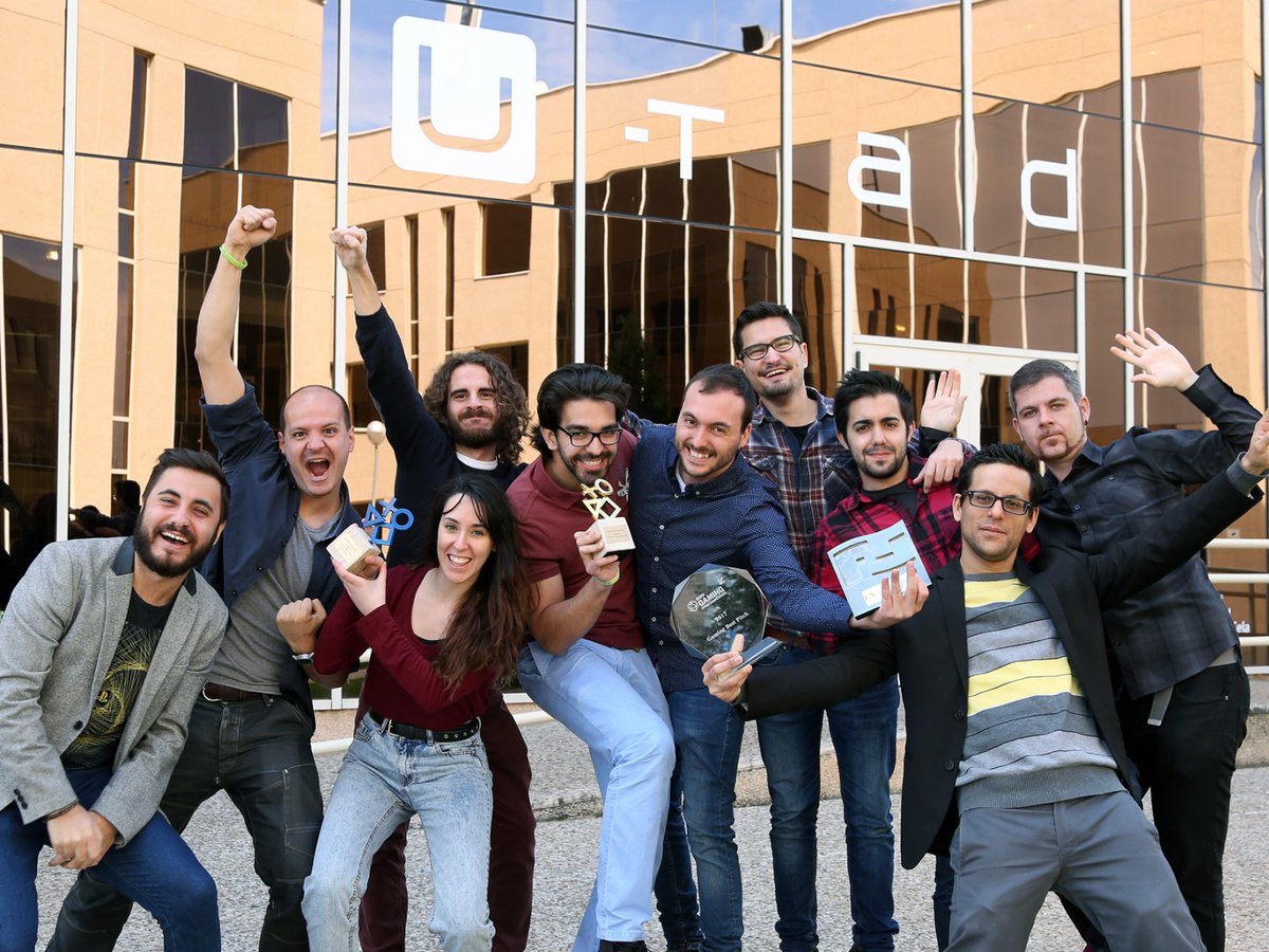 Víctor tweet media