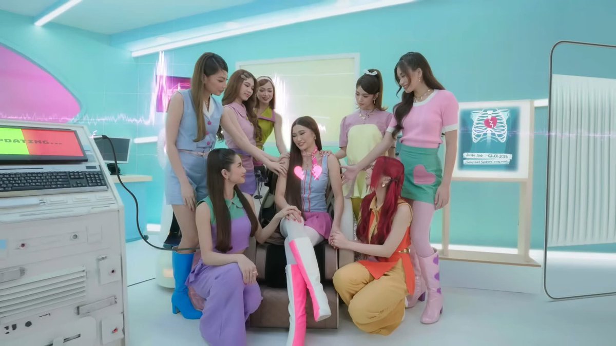 allchartsPH's tweet photo. BINI's "Blink Twice" has reached #1 on iTunes PH Music Videos chart. https://t.co/J8k9NS4Rfh