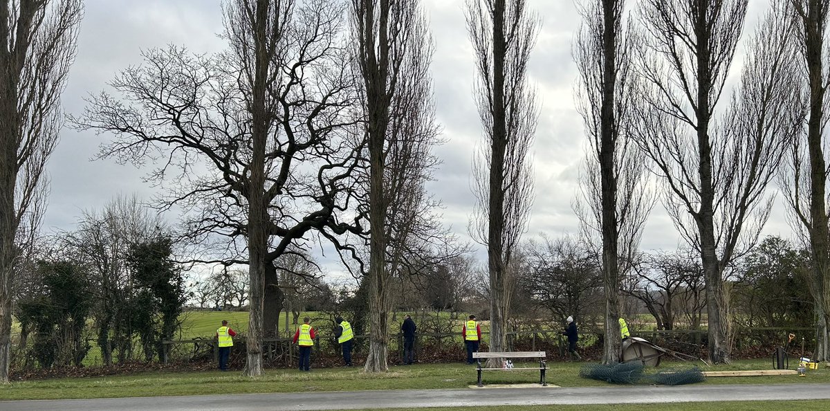 PrudhoeNland's tweet image. #ApprenticeWeek Thanks to the team from Essity #Prudhoe for helping out in Eastwoods park today.

Abandoned park that has now become a jewell in the crown of Prudhoe

More photos etc to follow

facebook.com/share/p/15ikzs…