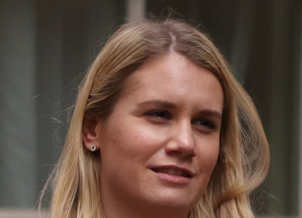 Dick Mackintosh🌹#StopTheWar (@dickmackintosh) on Twitter photo Jesus Christ Rachel Reeves fibs don't hold a candle to Boris Johnson. Who's that blond girl in the House of Lords nobody in the media ever mentions.. #bbcqt Jesus Christ Rachel Reeves fibs don't hold a candle to Boris Johnson. Who's that blond girl in the House of Lords nobody in the media ever mentions.. #bbcqt