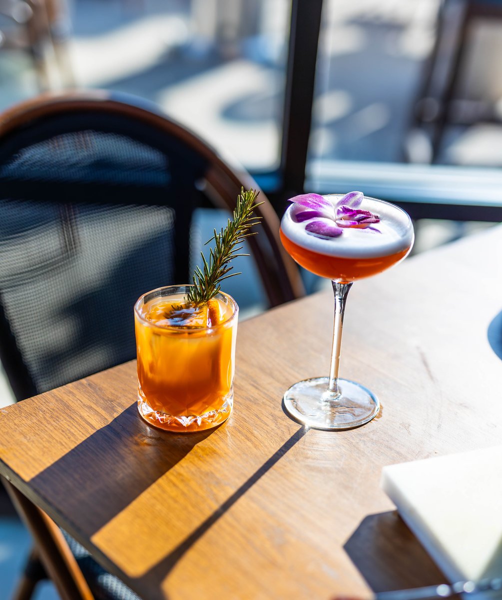 CostaPacificaSA's tweet photo. Celebrate love the Costa way with our Valentine’s Day specials—𝘾𝙧𝙞𝙢𝙨𝙤𝙣 𝘾𝙧𝙪𝙨𝙝 and 𝙏𝙧𝙤𝙥𝙞𝙘𝙖𝙡 𝙆𝙞𝙨𝙨! 🌺 

Only available February 14-16, so don’t miss out. https://t.co/WTeMlF9CiK