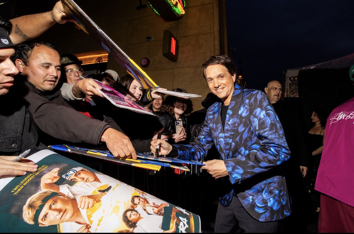 ralphmacchio's tweet image. About last night…
Cobra Kai Series Finale Event! Final Episodes LIVE now on Netflix! Enjoy!
🥋 🏆 🙌