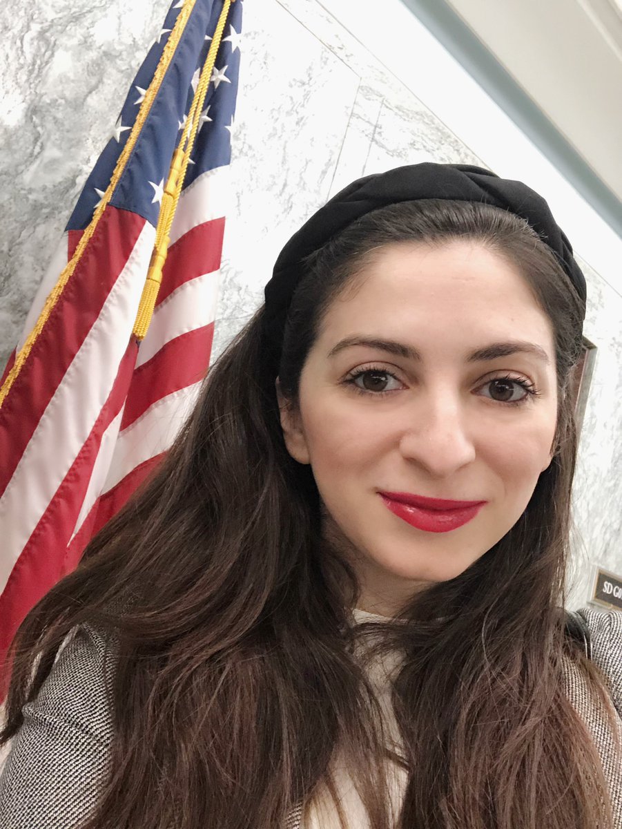 MissLiyaP's tweet image. 🚨I took this picture on February 27, 2020, after my first briefing on the Hill on portable benefits for independent workers
🔈 My pitch was simple: Remove the legal barriers that prevent the flow of benefits to independent workers
🎆Today, the U.S. House introduced that bill!