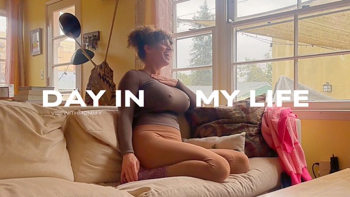 VibeWithMolly