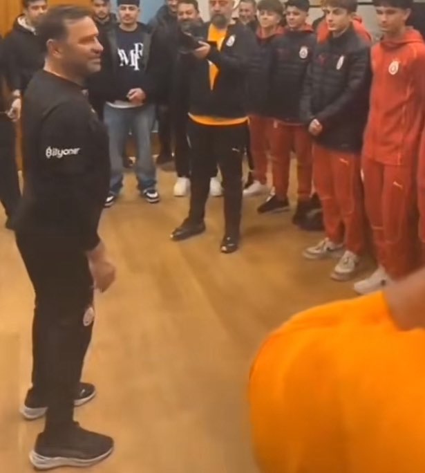pivotdokuz's tweet photo. ülke puanını sırtlamaktan bizim bel https://t.co/AJLxArup7z