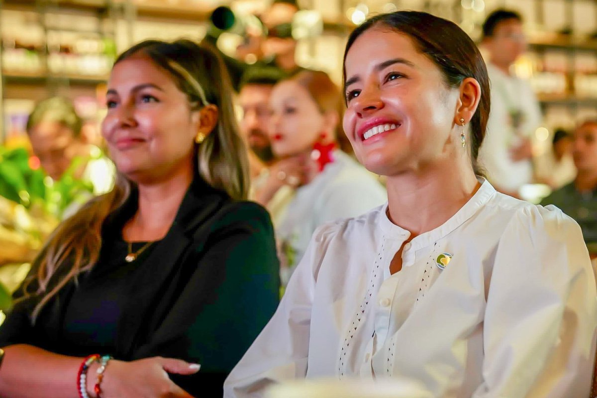 Corantioquia's tweet image. #ConectadosPorElTití | Nos sumamos a la campaña de Parmessano 🧀 y Todo Fresa 🍓 para preservar el mono tití gris 🐒, estrategia que implementa anualmente la cadena de restaurantes; a favor del cuidado de las especies de fauna silvestre en peligro de extinción⚠️. 

Para este 2025