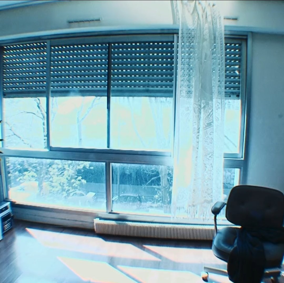 she send me her location bruh tf is this