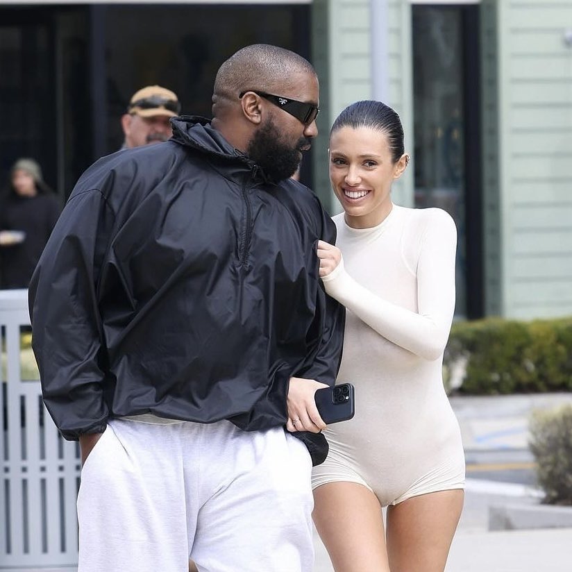 Kanye West ve Bianca Censori ayrıldı.
Bianca'nın boşanma sonrasında 5 milyon dolar alacağı iddia edildi.