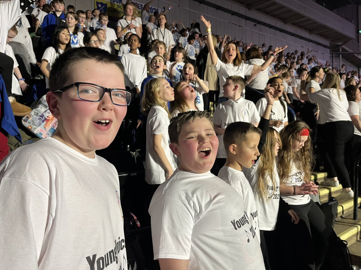 TH_Year6's tweet image. What a magical evening! @TangHallPrimary @YVconcerts @TH_Year5 @TH_Year4