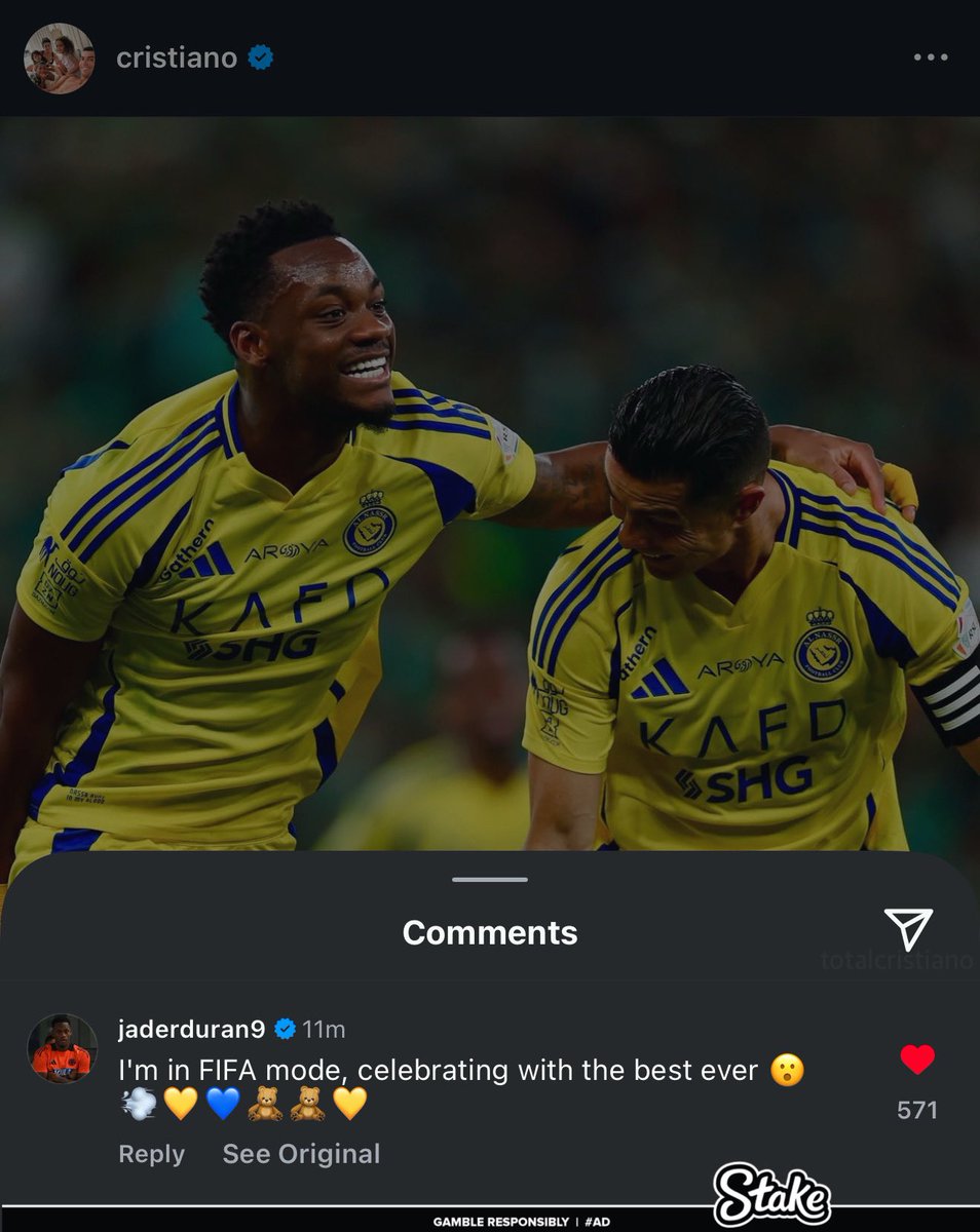totalcristiano's tweet photo. Jhon Duran replies to Cristiano Ronaldo. 😂❤️ https://t.co/kUyeKe5Pta