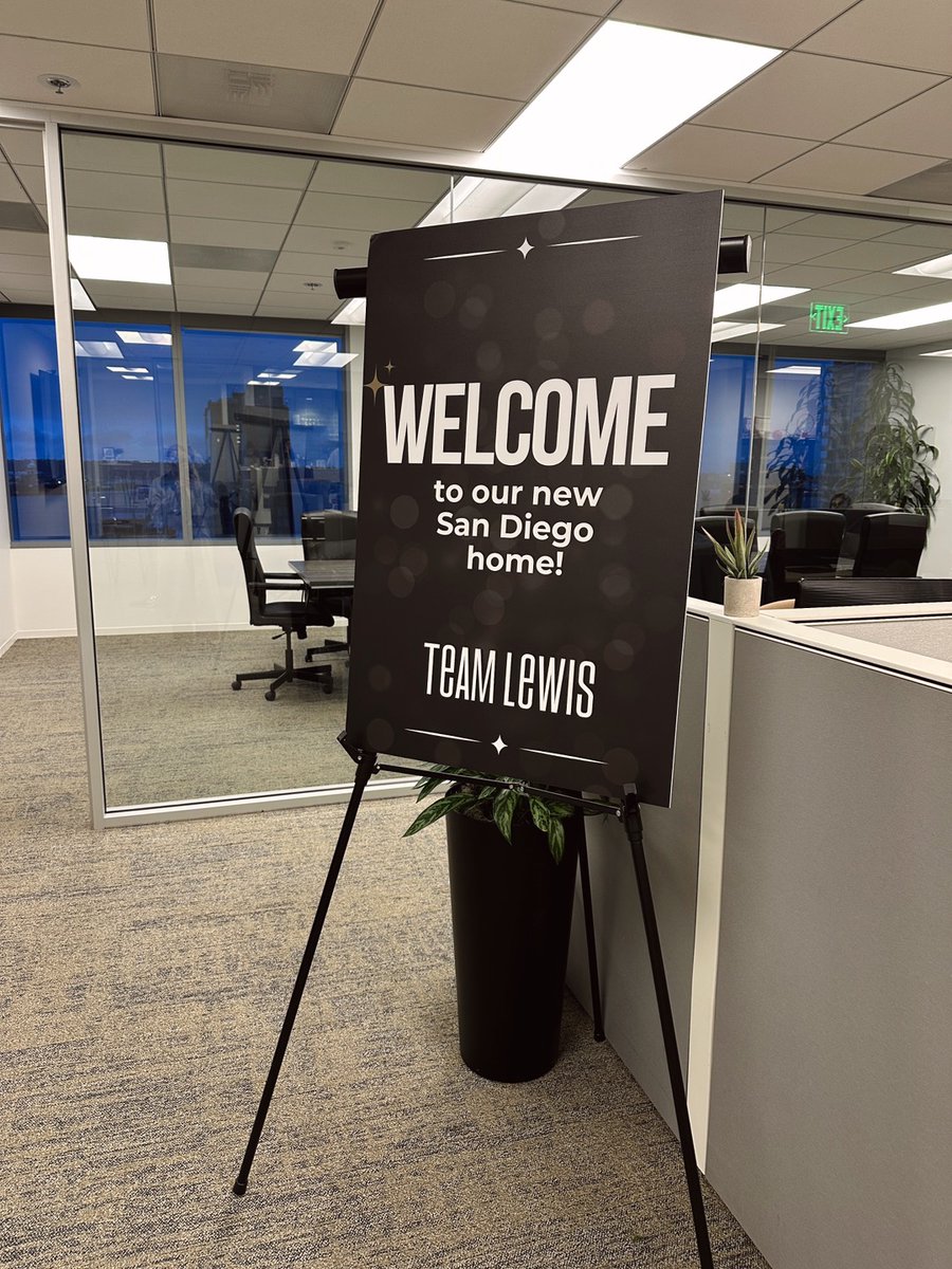 teamlewisglobal's tweet photo. Last night, our San Diego team celebrated the opening of our new office! 🥂 We were joined by clients, causes, and connections to honor the power of community.

Swipe through to see more 👉

Learn about our mission and the causes we support here: https://t.co/lBk5uEOCl3 https://t.co/dHQI1NrLMQ