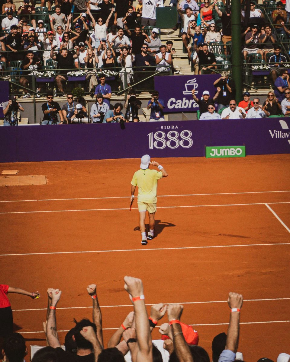 In a world where not trying somehow became cool, I'm glad we're celebrating the career of Diego Schwartzman, someone who tried hard, achieved success beyond his wildest dreams, and blamed no one but himself for his shortcomings.

His legacy is 10x that of more 'talented' players.