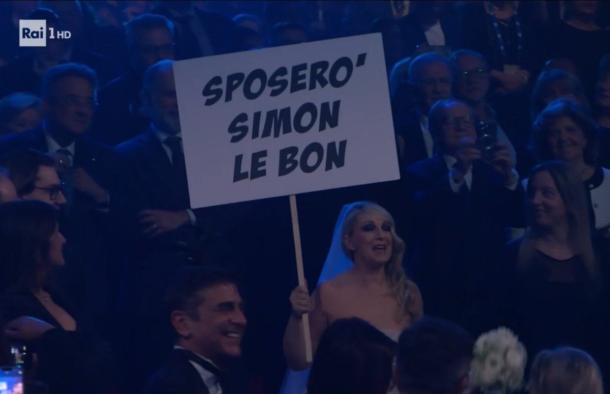 Siamo seduti #Sanremo2025