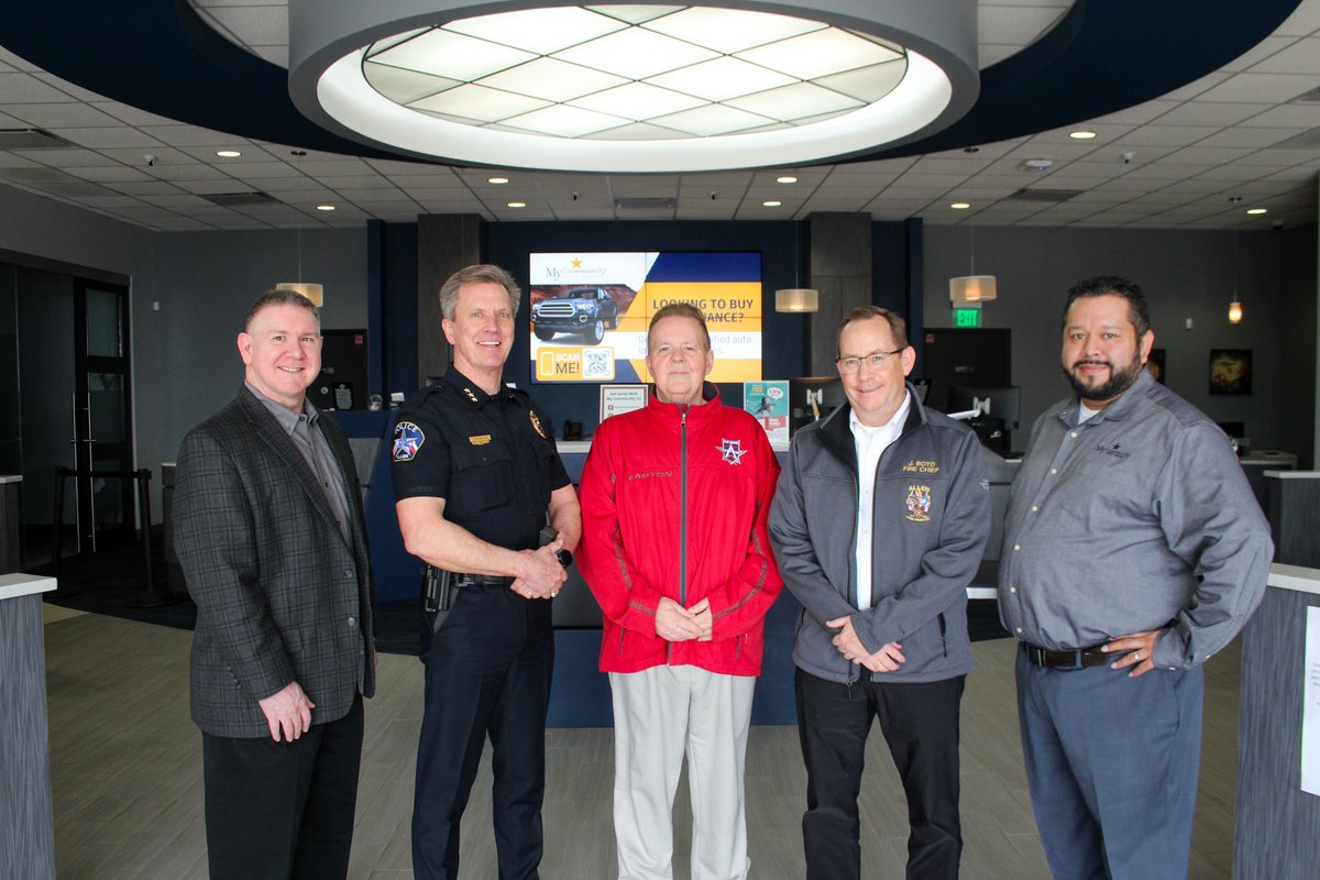 Tommy Daniels (@tommydaniels99) on Twitter photo Photo day today with Chief Dye and Chief Boyd. The 16th annual <a href="/allenpolice/">AllenPolice</a> vs. <a href="/AllenFire_L3453/">Allen Firefighters</a> Charity Hockey Game is this Saturday night in Allen. Game at 5:00 PM. Americans hosting the Worcester Railers at 7:10 PM. Not a bad spot to be right in the middle between the chiefs. Photo day today with Chief Dye and Chief Boyd. The 16th annual <a href="/allenpolice/">AllenPolice</a> vs. <a href="/AllenFire_L3453/">Allen Firefighters</a> Charity Hockey Game is this Saturday night in Allen. Game at 5:00 PM. Americans hosting the Worcester Railers at 7:10 PM. Not a bad spot to be right in the middle between the chiefs.