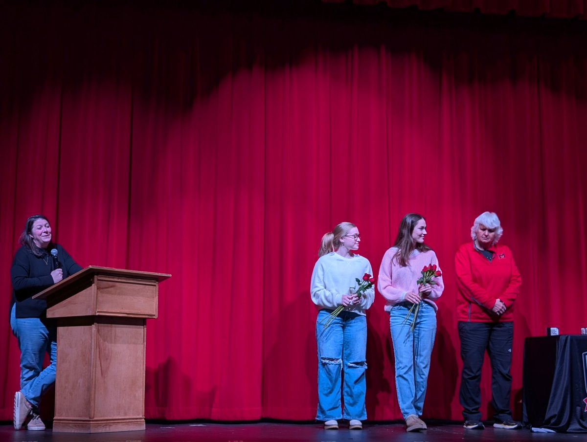 Ring ceremony for Lady Spike Dogs! State championship no 2 for several of these girls. <a href="/morgancountyad/">Greg Thompson</a> <a href="/PrepVolleyball/">PrepVolleyball.com</a>  @GeorgiaMaxPreps