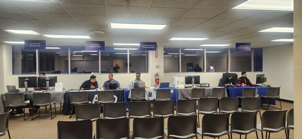 LA opened a Fire Rebuild Permit Center in WLA this week, promising a 1-stop location for permits to replace structures lost in the Palisades Fire. The center is still a work in progress, with most departments still working on their policies pccla.com/post-fire-rebu…