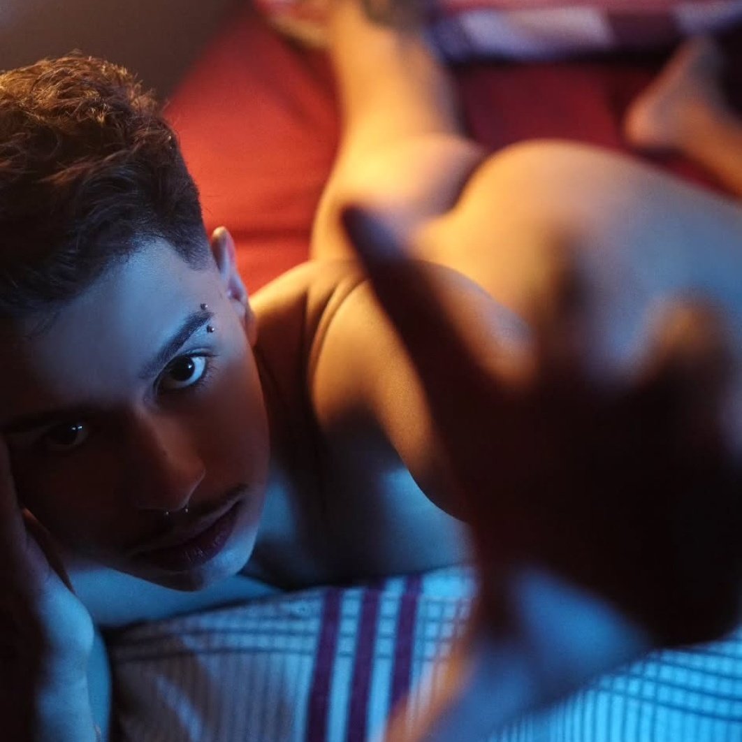 O rosto/ o bundão 
Hj tá no precinho 🥴
#PINTOSAWARDS #bundawardsgay  #BROTHERAGEMGETERO  #LGBTQ  #privacy