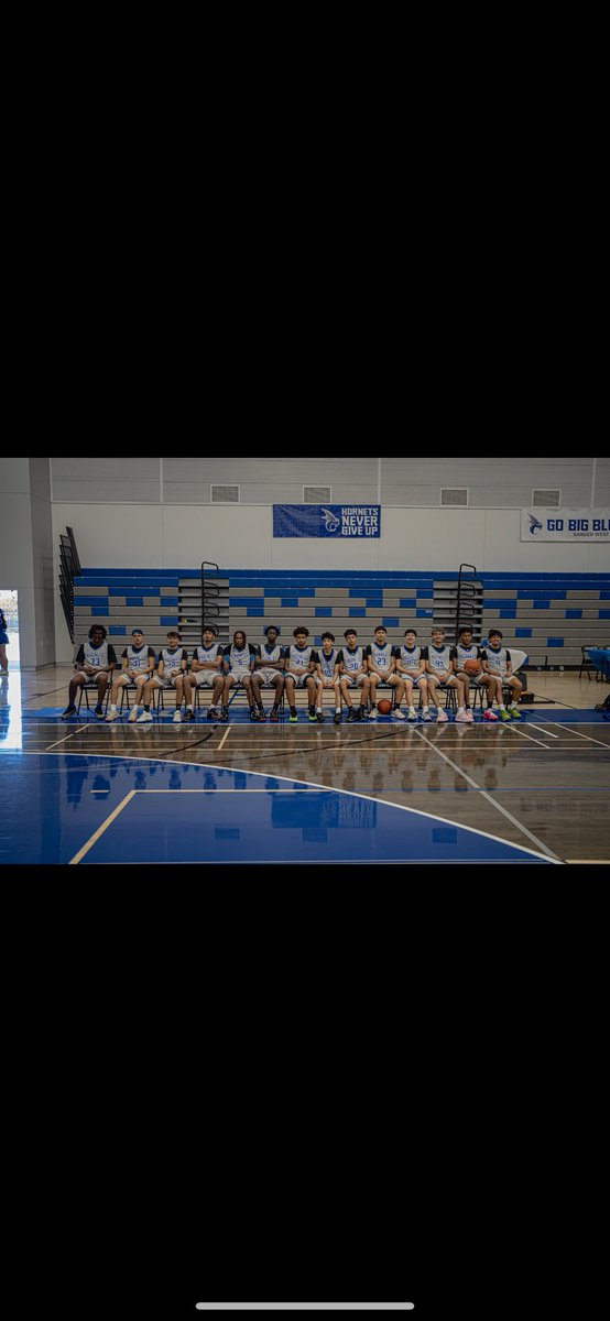 SWHSBOYSBB's tweet photo. What a crazy week it’s been for our program! After having our Senior Night end early on Friday, we bounced back with a big time win at McLane last night to end the season, 46-40. Now we anxiously await our playoff matchup 🤞 🐝 🏀 https://t.co/vcGCIRf3xn