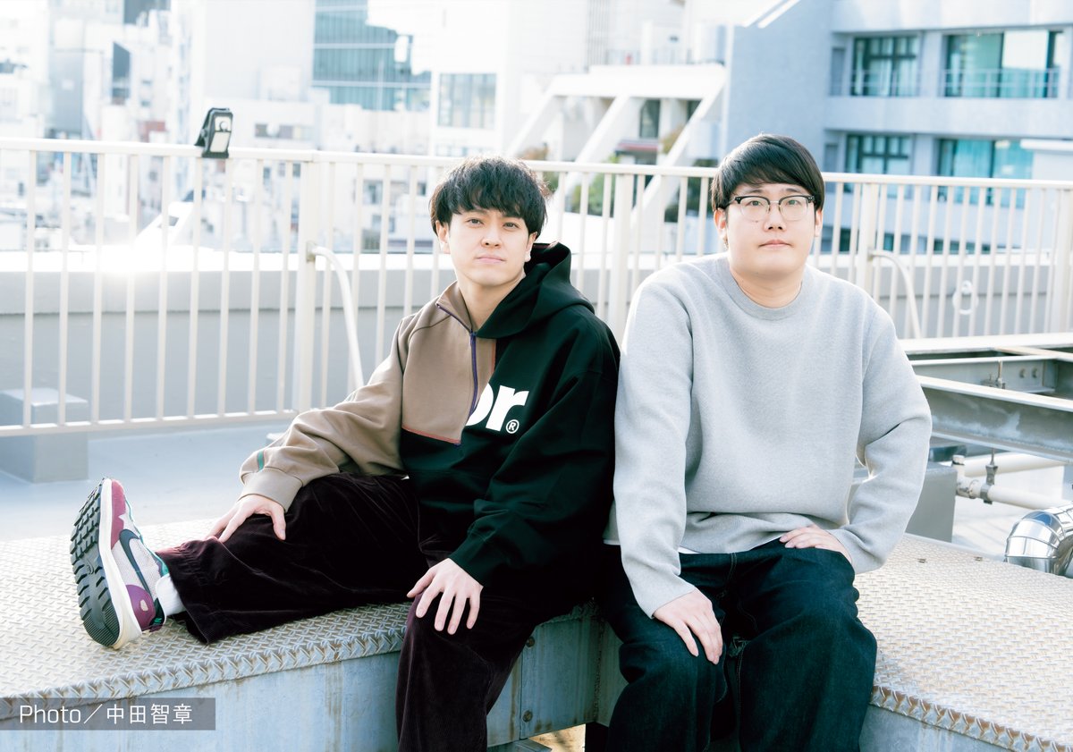 le_gekkan's tweet image. ／
2/15号インタビュー
＼
「全国ツアー、めっちゃうれしいです」
『キングオブコント2024』で3位となり注目を集めたファイヤーサンダー。彼らのコントを詰め込んだ初の全国ツアーに向けての意気込みを、おふたりにお聞きしました！ #ファイヤーサンダー