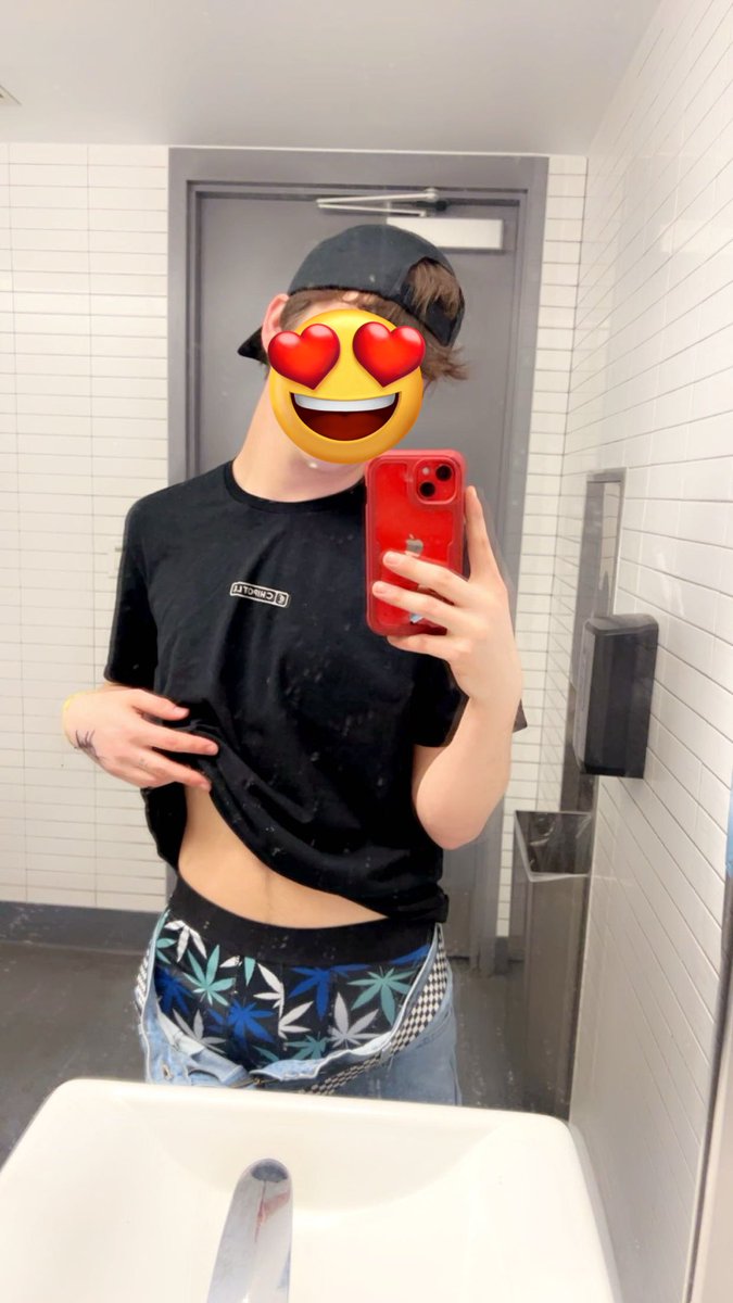 freshly18twinks's tweet photo. There is more where this came from!! https://t.co/jTF0MrLgqY